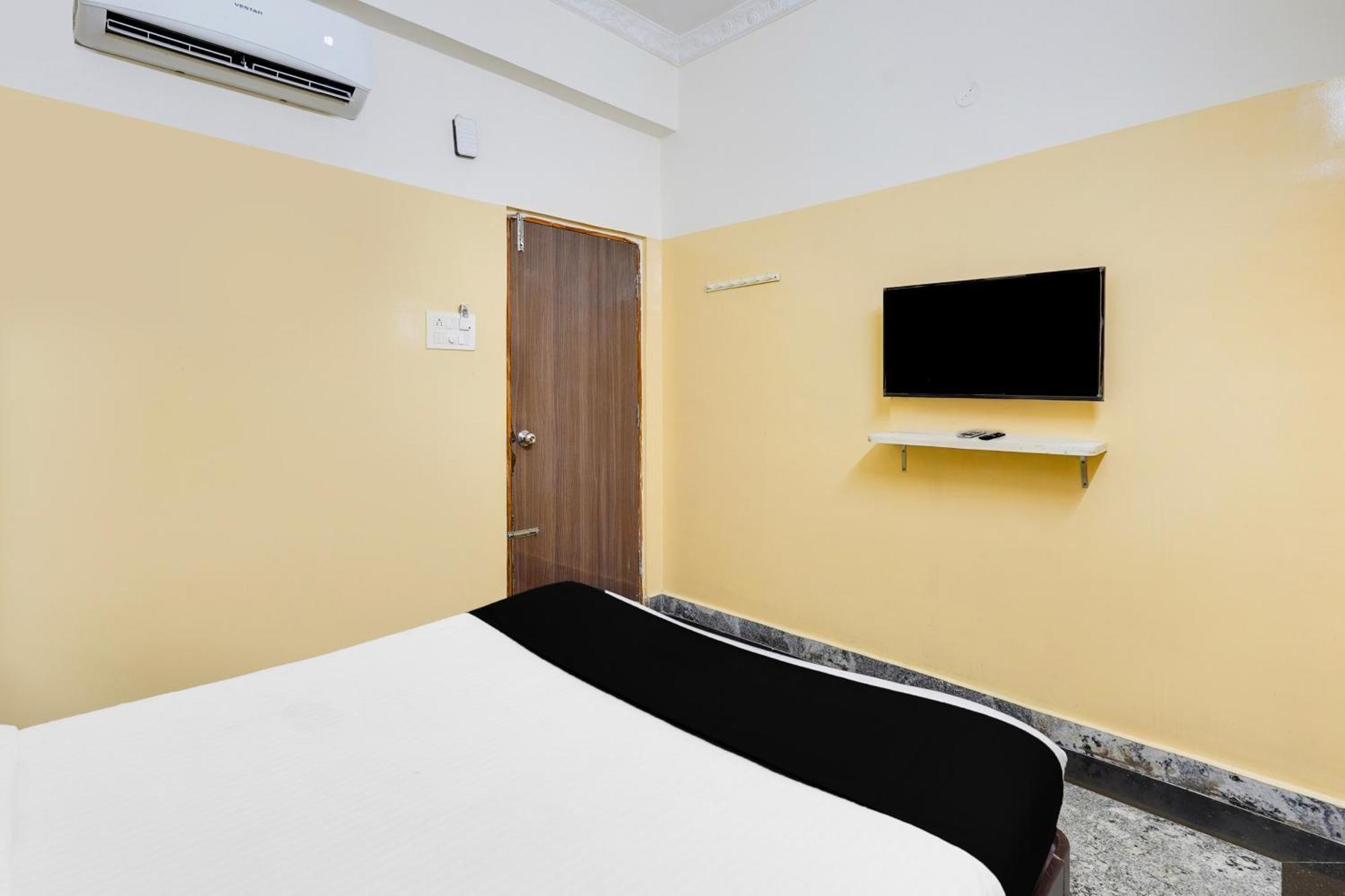 Super Hotel O Karakambadi Road Near Leela Mahal Circle 蒂鲁帕蒂 外观 照片