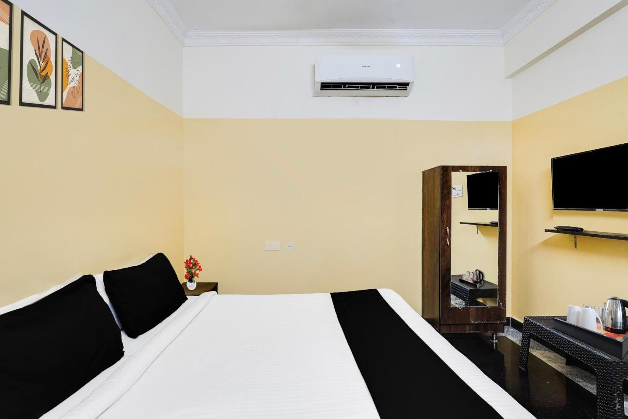 Super Hotel O Karakambadi Road Near Leela Mahal Circle 蒂鲁帕蒂 外观 照片