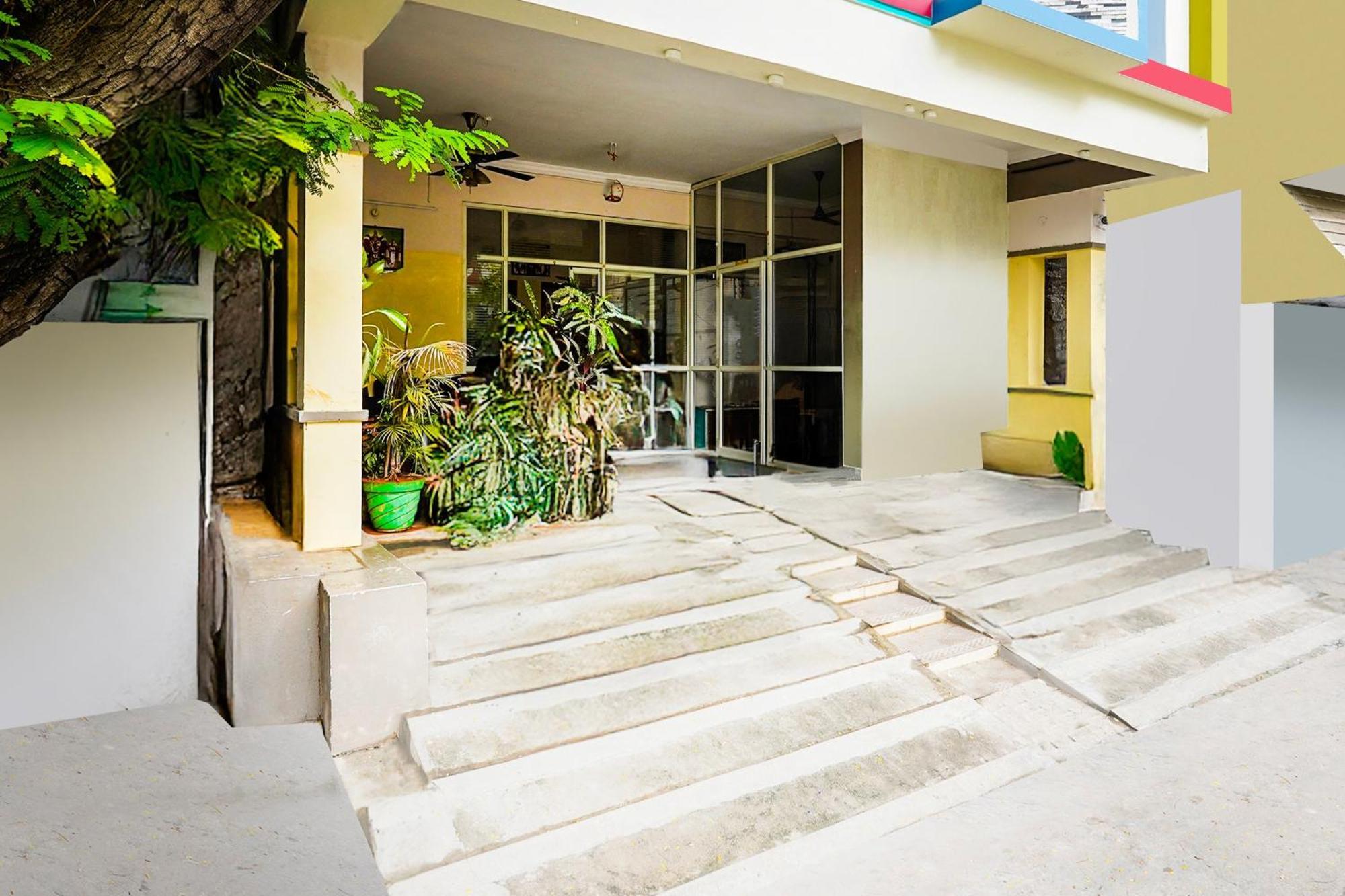 Super Hotel O Karakambadi Road Near Leela Mahal Circle 蒂鲁帕蒂 外观 照片