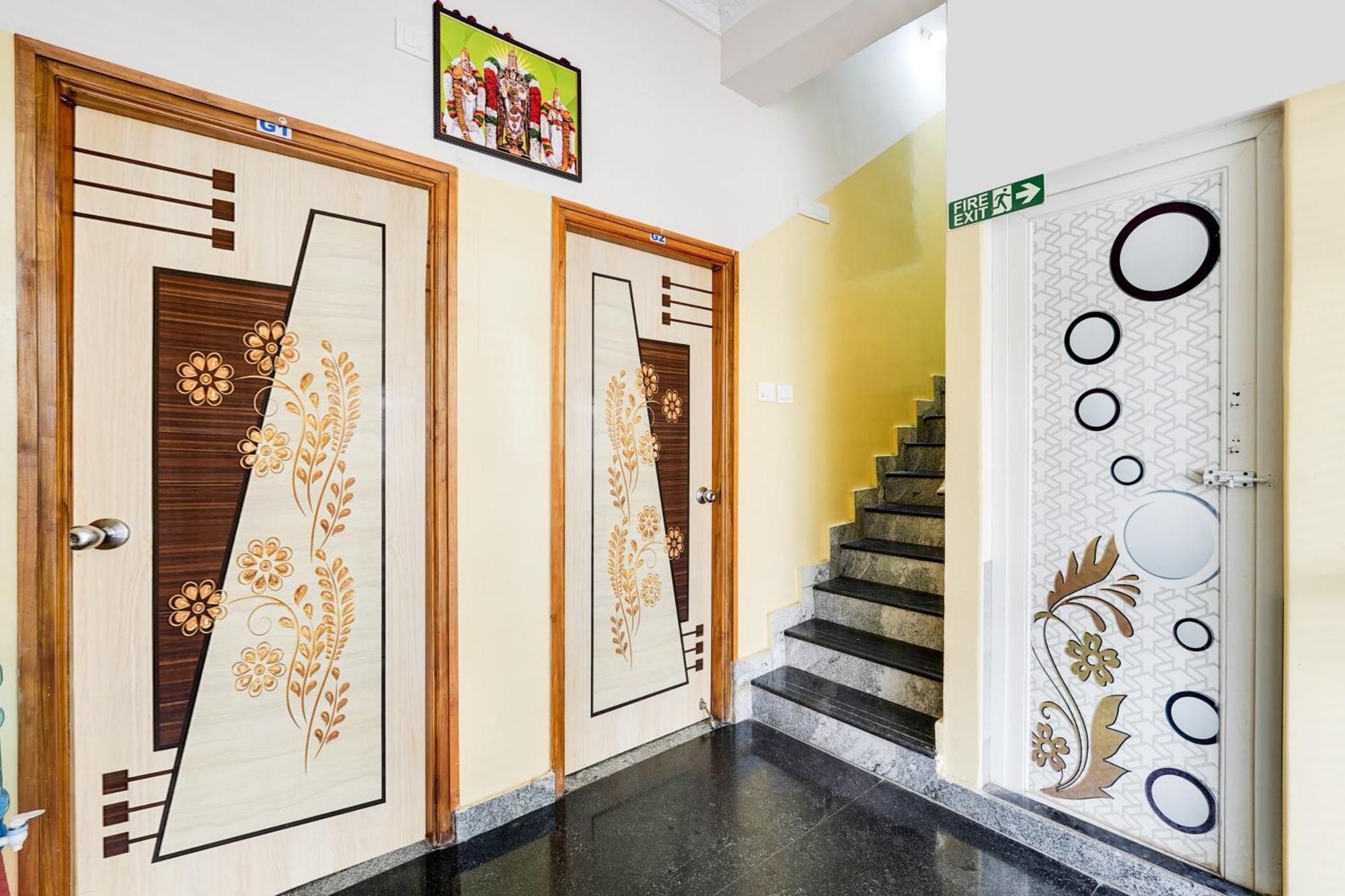 Super Hotel O Karakambadi Road Near Leela Mahal Circle 蒂鲁帕蒂 外观 照片