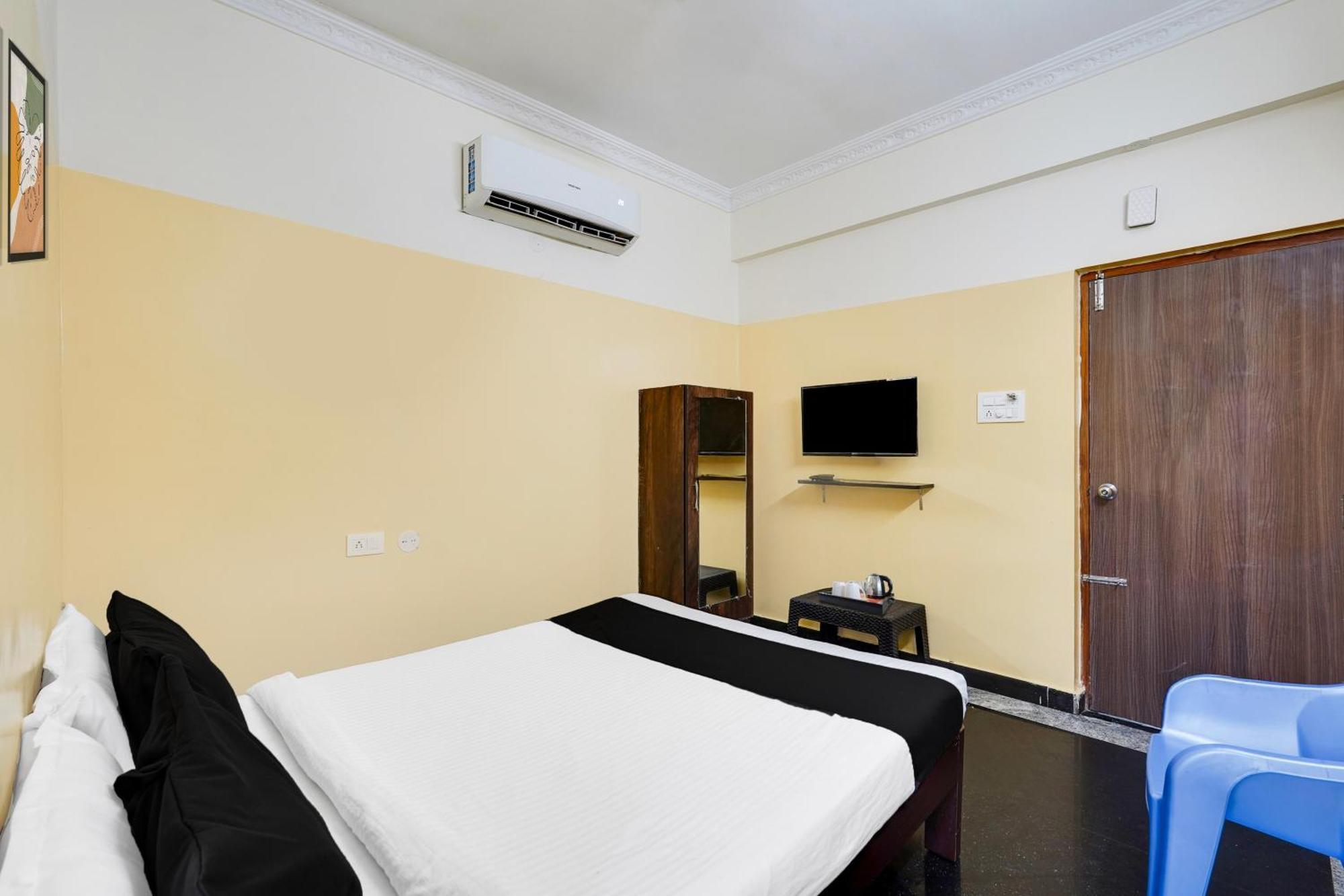 Super Hotel O Karakambadi Road Near Leela Mahal Circle 蒂鲁帕蒂 外观 照片
